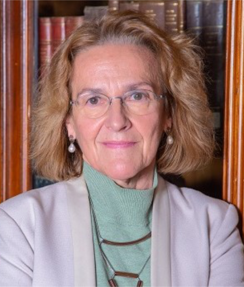 Paz Andrés Sáenz de Santa María